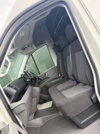 USED 2026 26 VOLKSWAGEN CRAFTER 2026 VOLKSWAGEN CRAFTER COMMERCE BUSINESS MWB 2.0TDI 140PS ASCOT GREY 