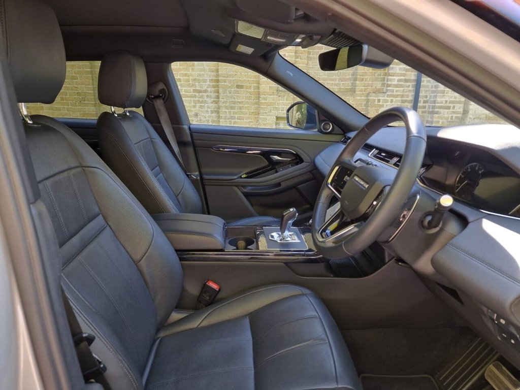 USED 2022 22 LAND ROVER RANGE ROVER EVOQUE 1.5 P300e 12.2kWh R-Dynamic SE SUV 5dr Petrol Plug-in Hybrid Auto 4WD Euro 6 (s/s) (309 ps) FINANCE AVAILABLE