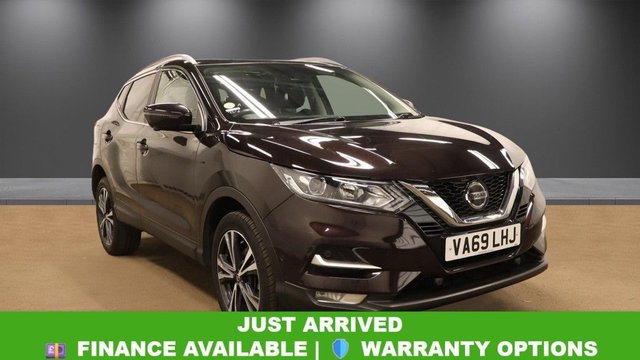 View our Nissan Qashqai 1.3 DIG-T N-Connecta SUV 5dr Petrol Manual Euro 6 (s/s) (140 ps)