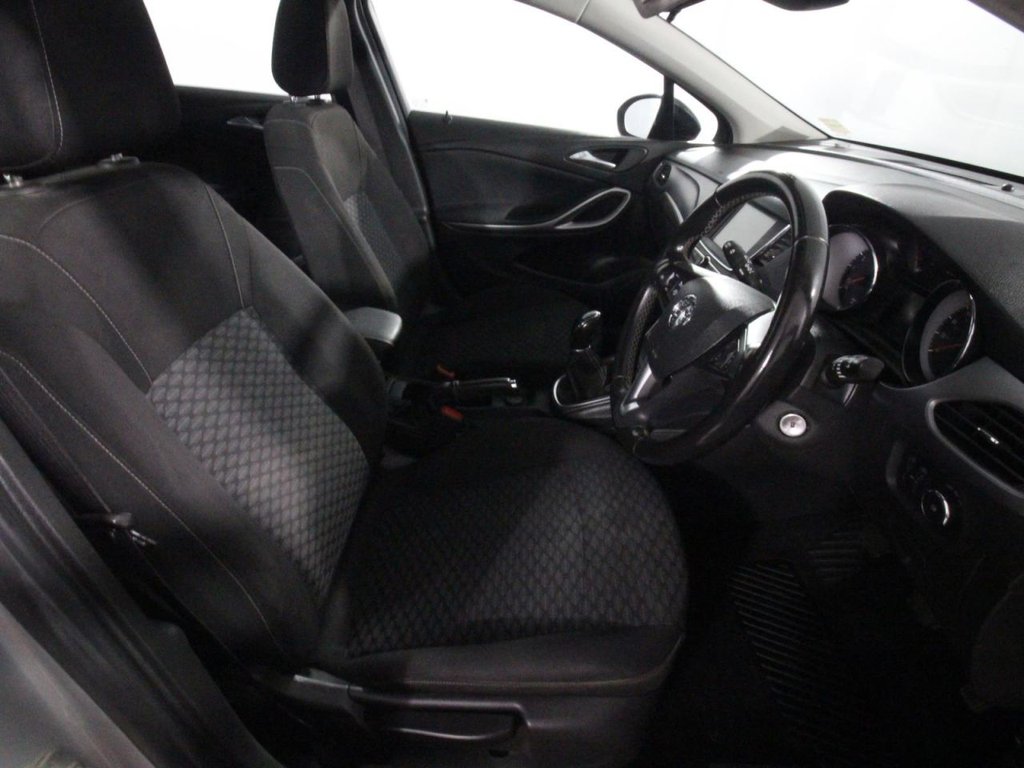 USED 2022 22 VAUXHALL ASTRA 1.2 Turbo Business Edition Nav Sports Tourer 5dr Petrol Manual Euro 6 (s/s) (130 ps) 