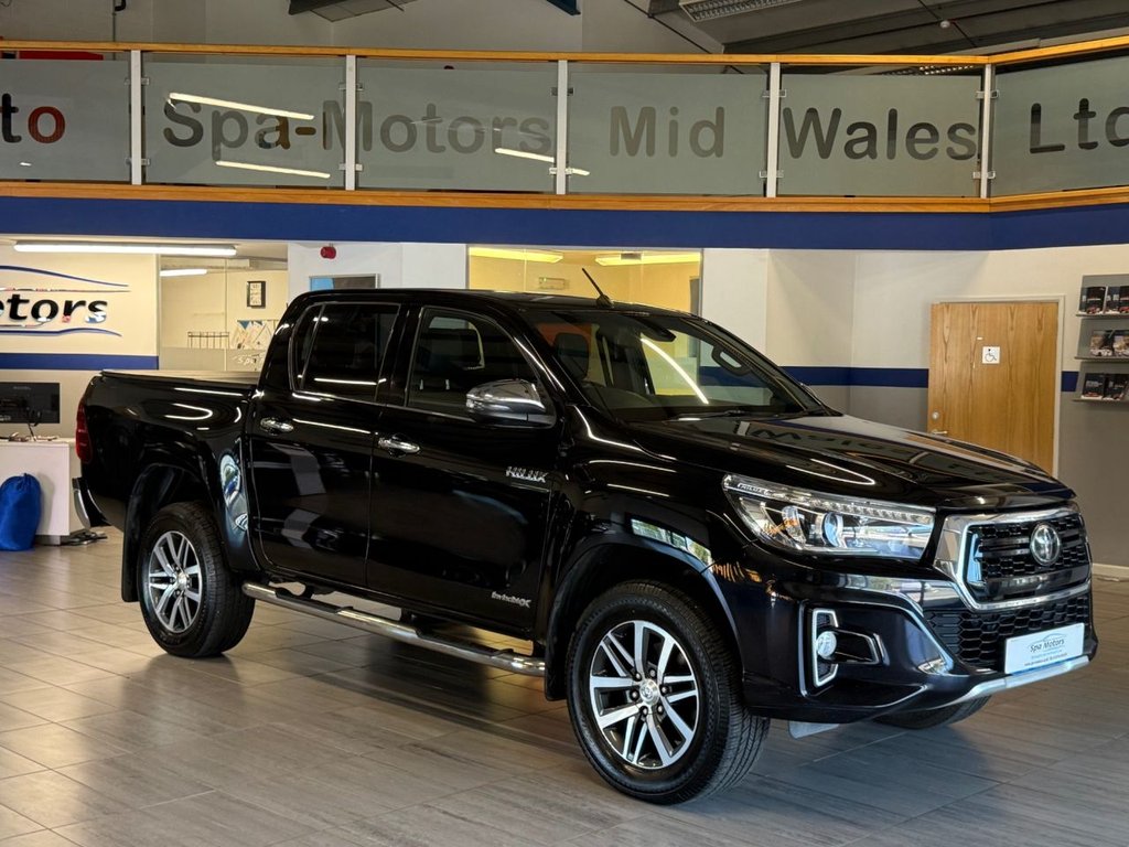 2019 TOYOTA HILUX