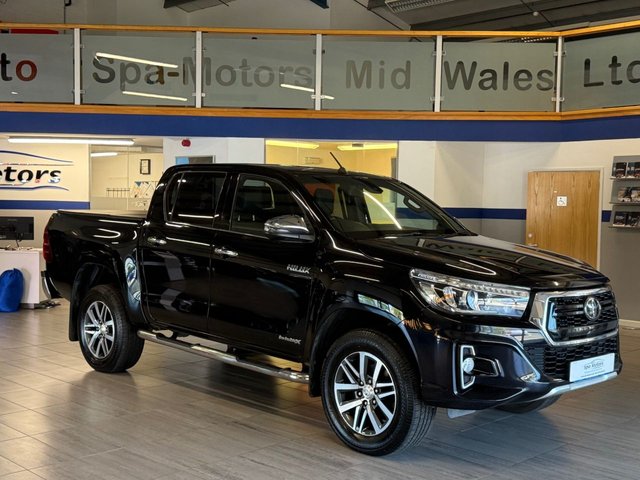 View our Toyota Hilux 2.4 D-4D Invincible X Pickup Double Cab 4dr Diesel Auto 4WD Euro 6 (TSS, 3.5t) (150 ps)