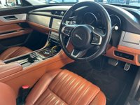 USED 2018 68 JAGUAR XF 2.0i Portfolio GPF Sportbrake 5dr Petrol Auto Euro 6 (s/s) (250 ps) 