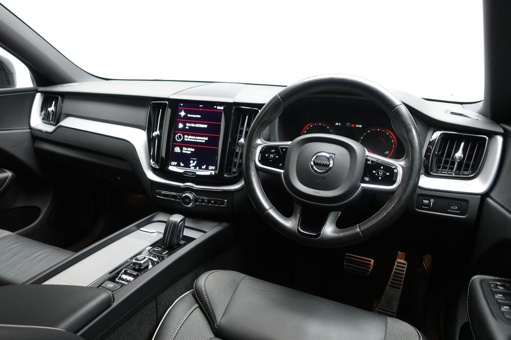 2020 Volvo XC60 — image 7