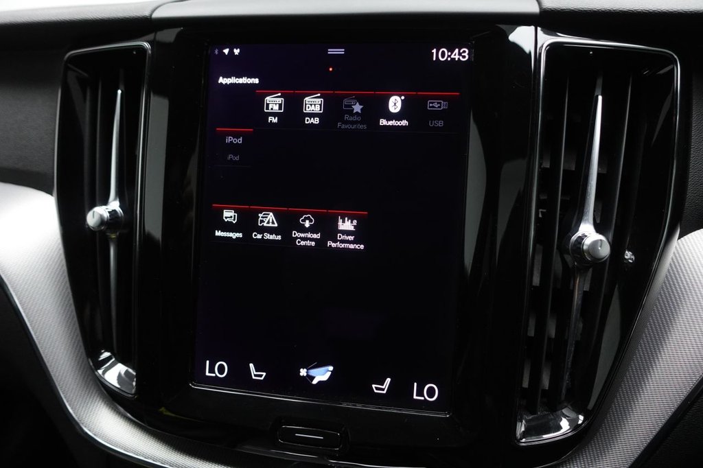 2020 Volvo XC60 — image 12