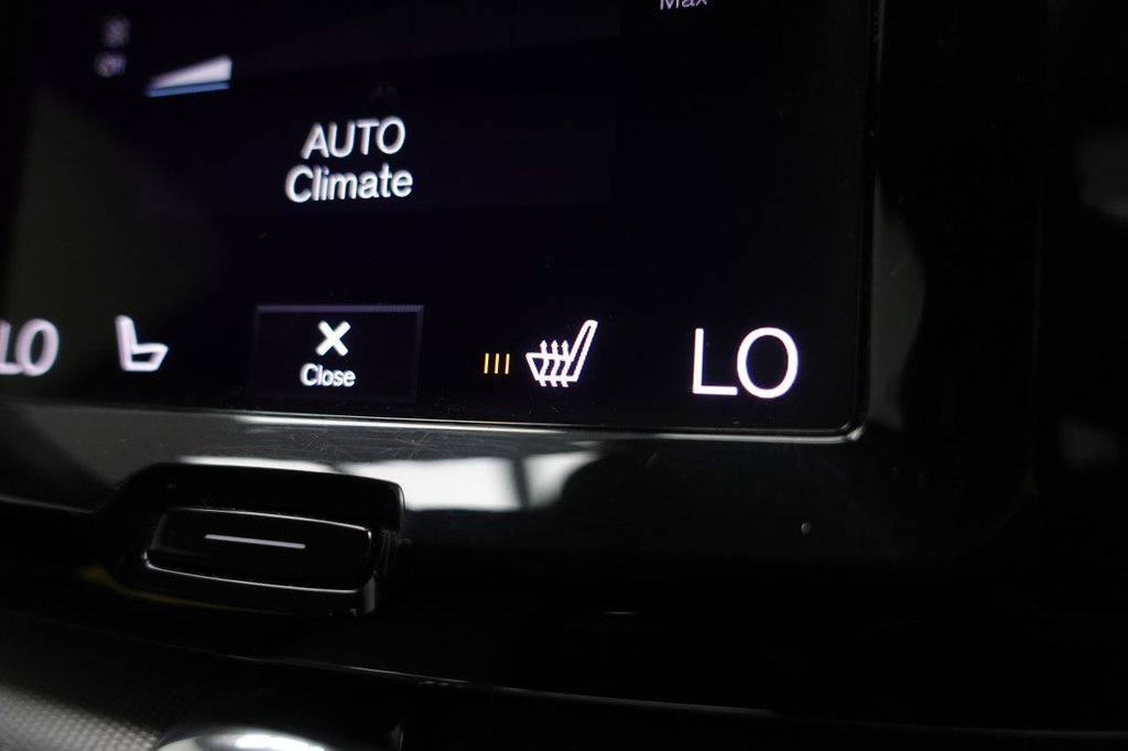 2020 Volvo XC60 — image 18
