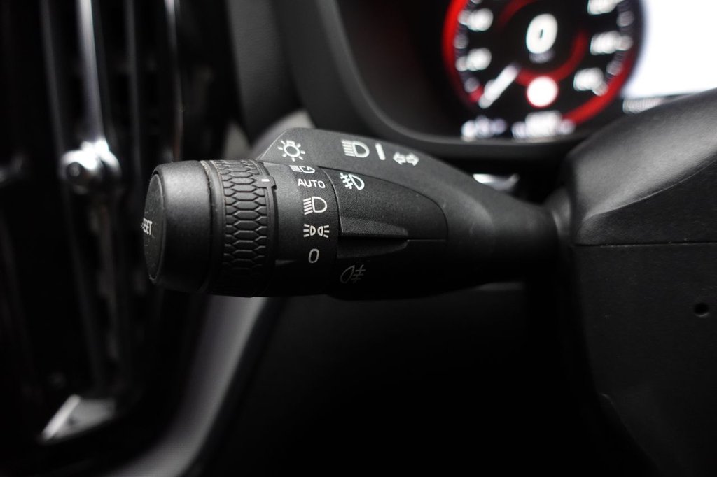 2020 Volvo XC60 — image 23