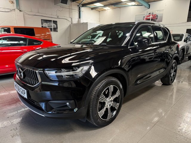View our VOLVO XC40