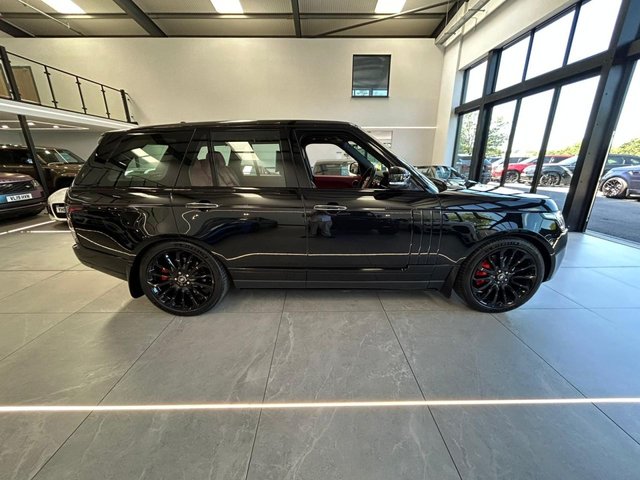 View our LAND ROVER RANGE ROVER