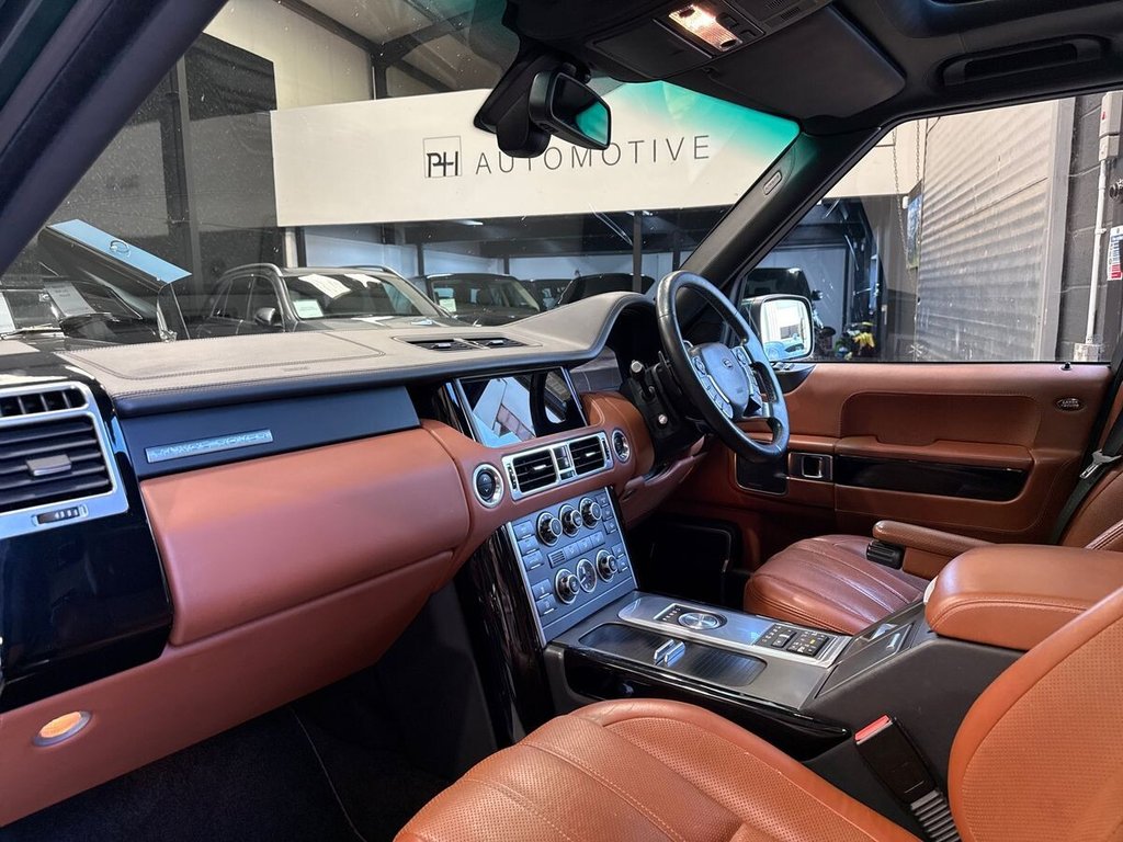 USED 2010 LAND ROVER RANGE ROVER 4.4 TD V8 Autobiography SUV 5dr Diesel Auto 4WD Euro 5 (313 bhp) AINTREE GREEN OVER TAN LEATHER