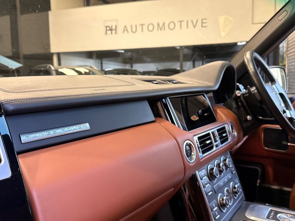 USED 2010 LAND ROVER RANGE ROVER 4.4 TD V8 Autobiography SUV 5dr Diesel Auto 4WD Euro 5 (313 bhp) AINTREE GREEN OVER TAN LEATHER