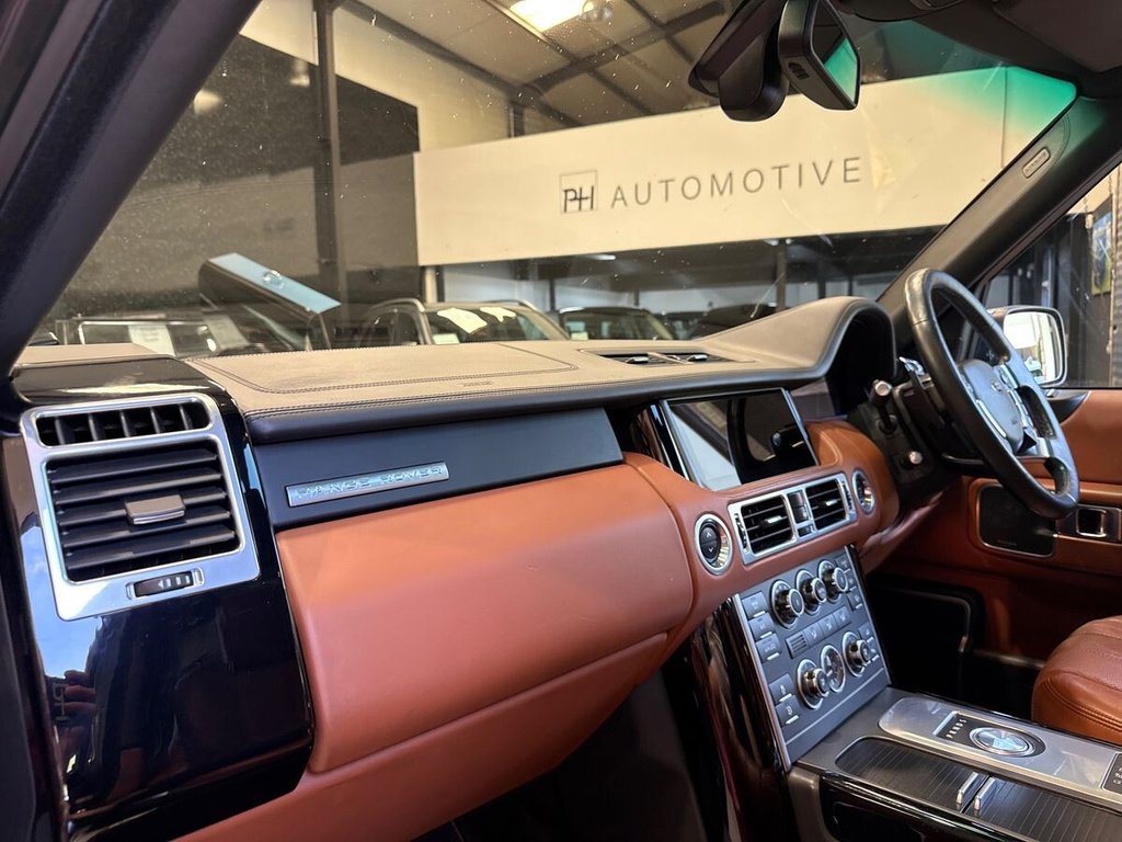USED 2010 LAND ROVER RANGE ROVER 4.4 TD V8 Autobiography SUV 5dr Diesel Auto 4WD Euro 5 (313 bhp) AINTREE GREEN OVER TAN LEATHER