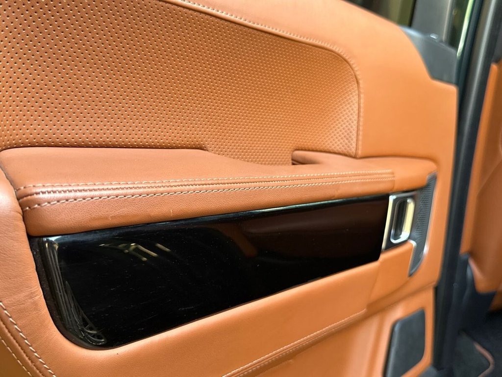 USED 2010 LAND ROVER RANGE ROVER 4.4 TD V8 Autobiography SUV 5dr Diesel Auto 4WD Euro 5 (313 bhp) AINTREE GREEN OVER TAN LEATHER