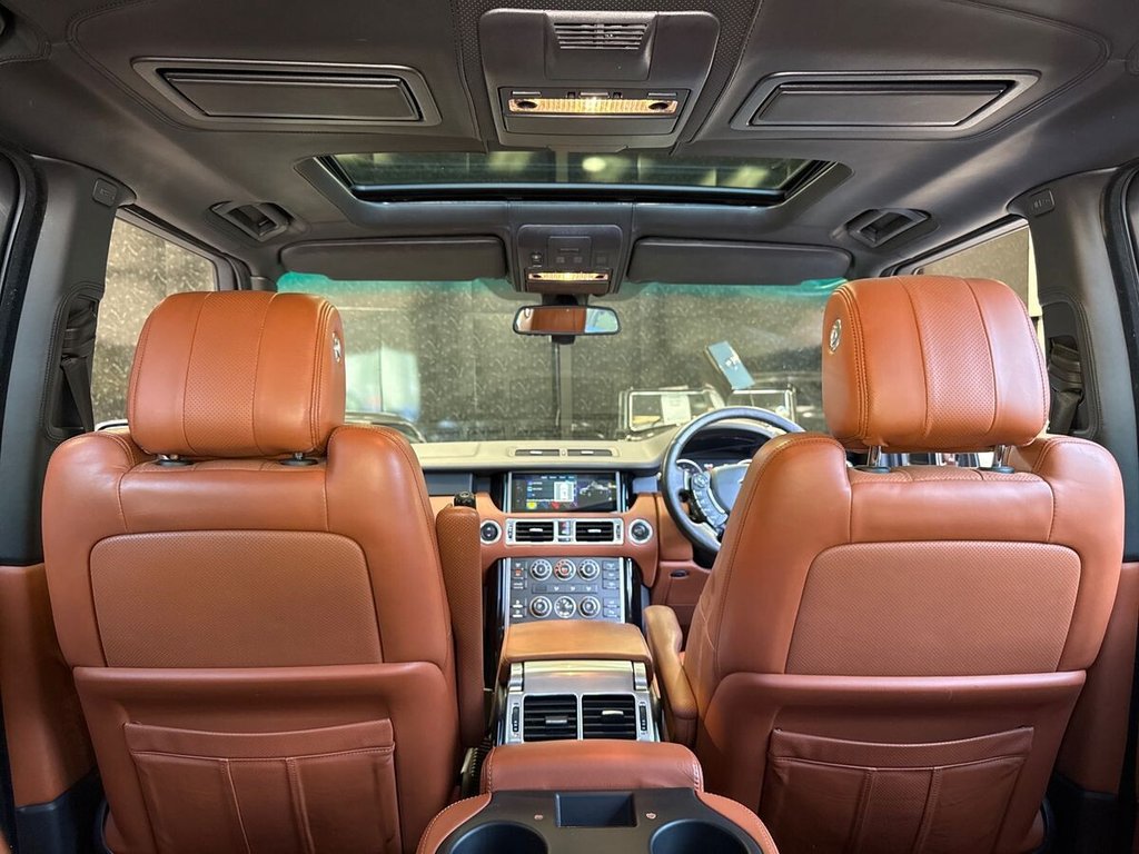 USED 2010 LAND ROVER RANGE ROVER 4.4 TD V8 Autobiography SUV 5dr Diesel Auto 4WD Euro 5 (313 bhp) AINTREE GREEN OVER TAN LEATHER