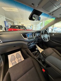 USED 2017 67 HYUNDAI TUCSON 2.0 CRDi Blue Drive SE Nav SUV 5dr Diesel Manual Euro 6 (s/s) (136 ps) 