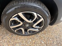 USED 2017 17 RENAULT CAPTUR 1.2 TCe ENERGY Dynamique Nav SUV 5dr Petrol EDC Euro 6 (s/s) (120 ps) EXCELLENT  CONDITION IN&OUT