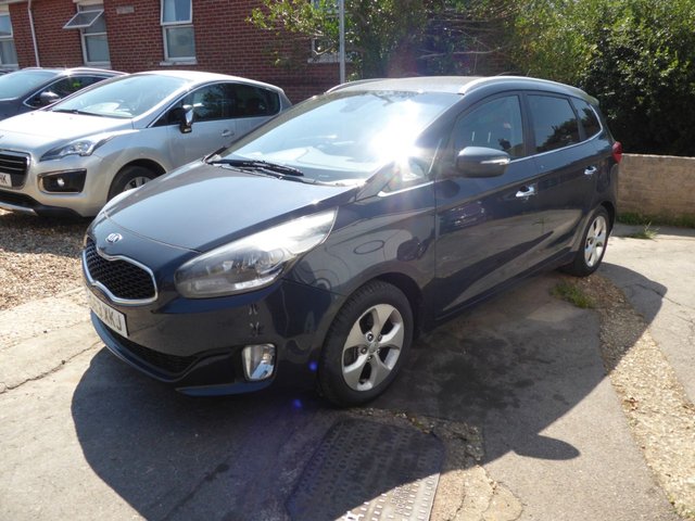 View our Kia Carens 1.7 CRDi EcoDynamics 2 MPV 5dr Diesel Manual Euro 5 (s/s) (114 bhp)