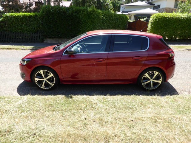 View our PEUGEOT 308