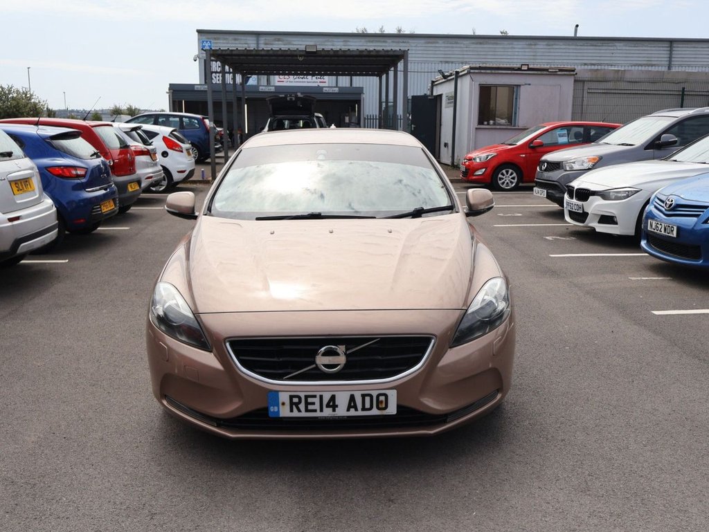 Volvo V40