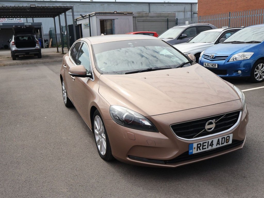 Volvo V40