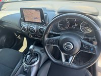 USED 2022 22 NISSAN JUKE 1.0 DIG-T Tekna SUV 5dr Petrol DCT Auto Euro 6 (s/s) (114 ps) AUTO -- 1 OWNER -- FULL SERVICE HISTORY -- SAT NAV -- HEATED SEATS -- CAMERA