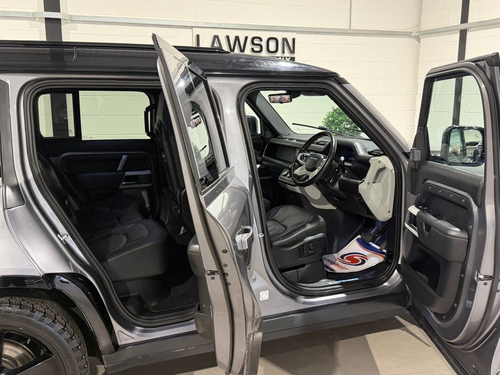 USED 2021 21 LAND ROVER DEFENDER 110 3.0 D250 MHEV X-Dynamic SE SUV 5dr Diesel Auto 4WD Euro 6 (s/s) (250 ps) 