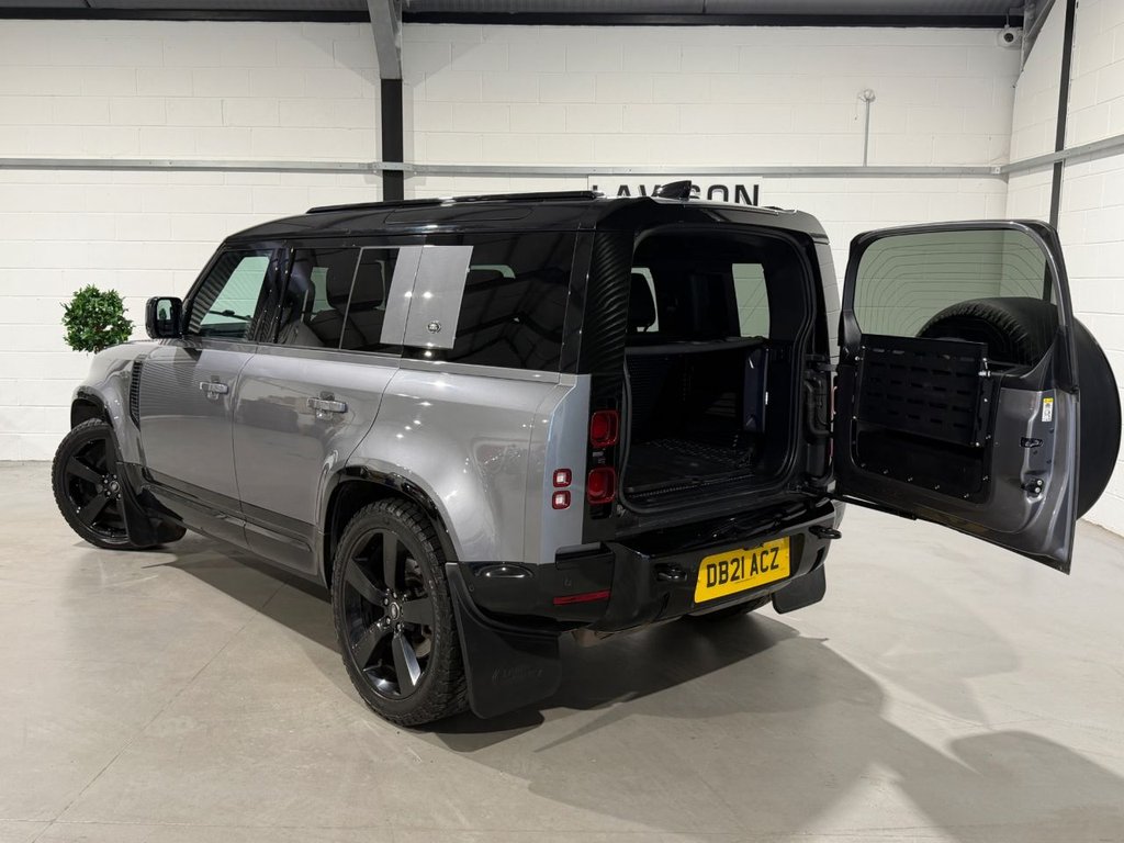 USED 2021 21 LAND ROVER DEFENDER 110 3.0 D250 MHEV X-Dynamic SE SUV 5dr Diesel Auto 4WD Euro 6 (s/s) (250 ps) 