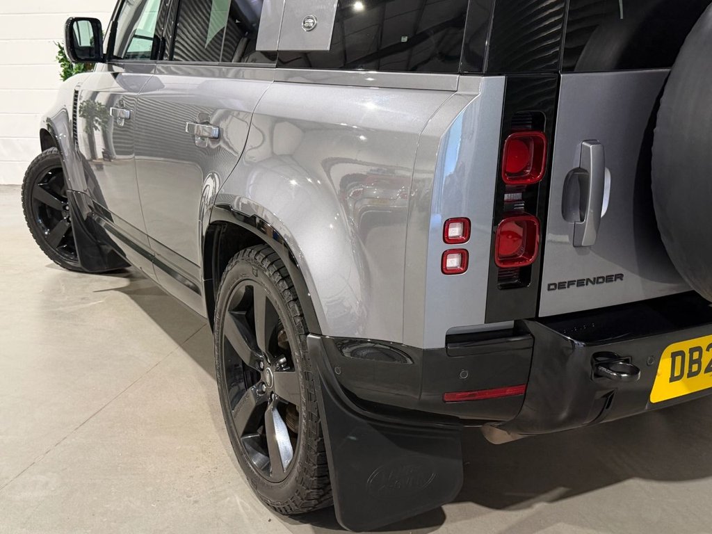 USED 2021 21 LAND ROVER DEFENDER 110 3.0 D250 MHEV X-Dynamic SE SUV 5dr Diesel Auto 4WD Euro 6 (s/s) (250 ps) 