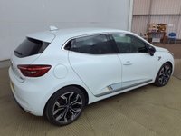 USED 2021 21 RENAULT CLIO 1.6 E-TECH Launch Edition Hatchback 5dr Petrol Hybrid Auto Euro 6 (s/s) (140 ps) 