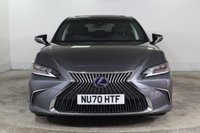 USED 2020 70 LEXUS ES 2.5 300h E-CVT Euro 6 (s/s) 4dr Sunroof, Reverse Camera,