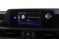 USED 2020 70 LEXUS ES 2.5 300h E-CVT Euro 6 (s/s) 4dr Sunroof, Reverse Camera,