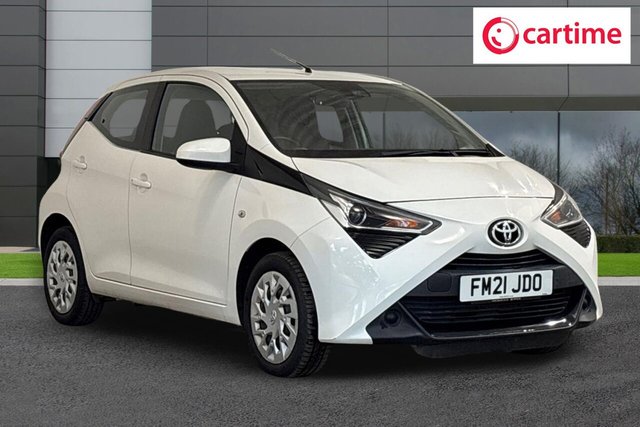 View our Toyota Aygo 1.0 VVT-i x-play Hatchback 5dr Petrol Manual Euro 6 (s/s) (71 ps) Reverse Camera, Smartphone Integration, x-Touch Multimedia System, Electrically Adjustable Door Mirrors, 3-Spoke Leather Steering Wheel