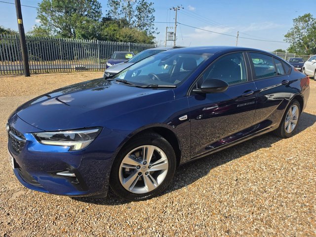 View our Vauxhall Insignia range