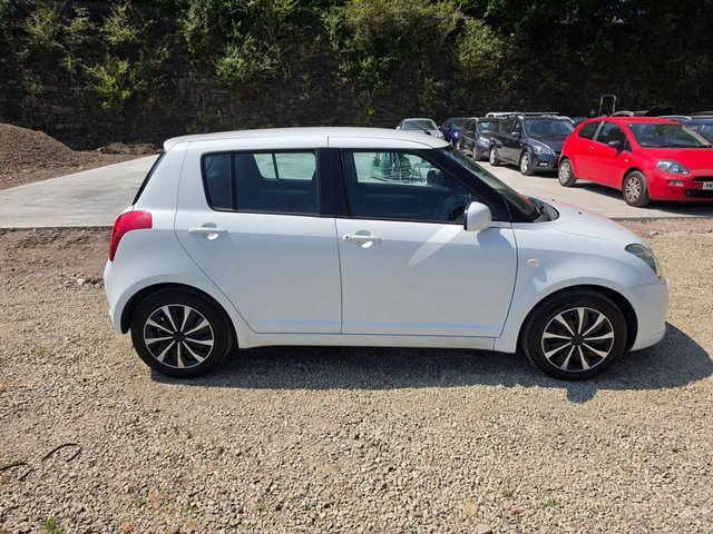 View our SUZUKI SWIFT