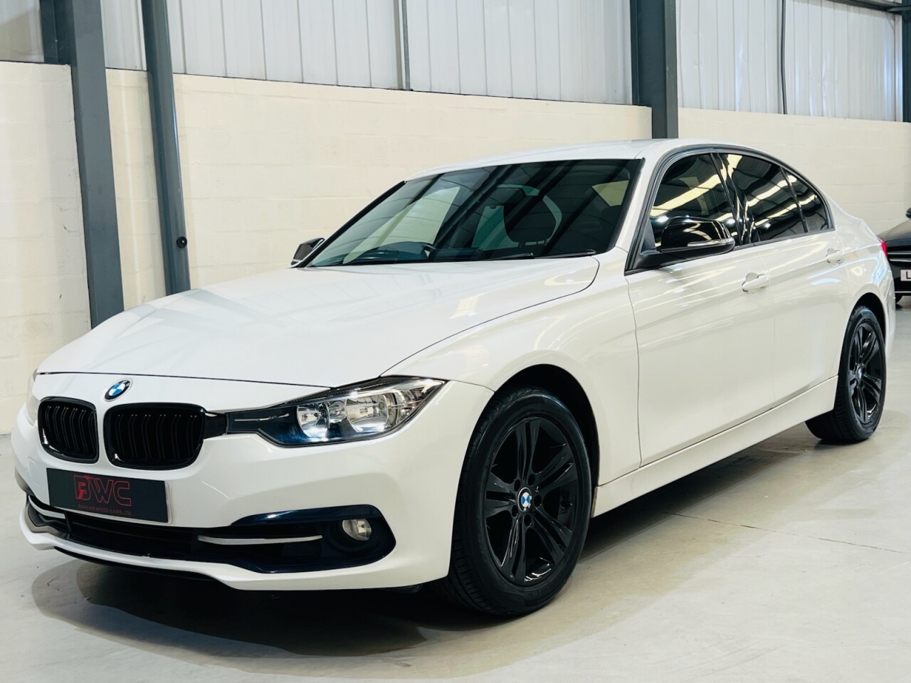 2015 BMW 3 Series thumbnail 7