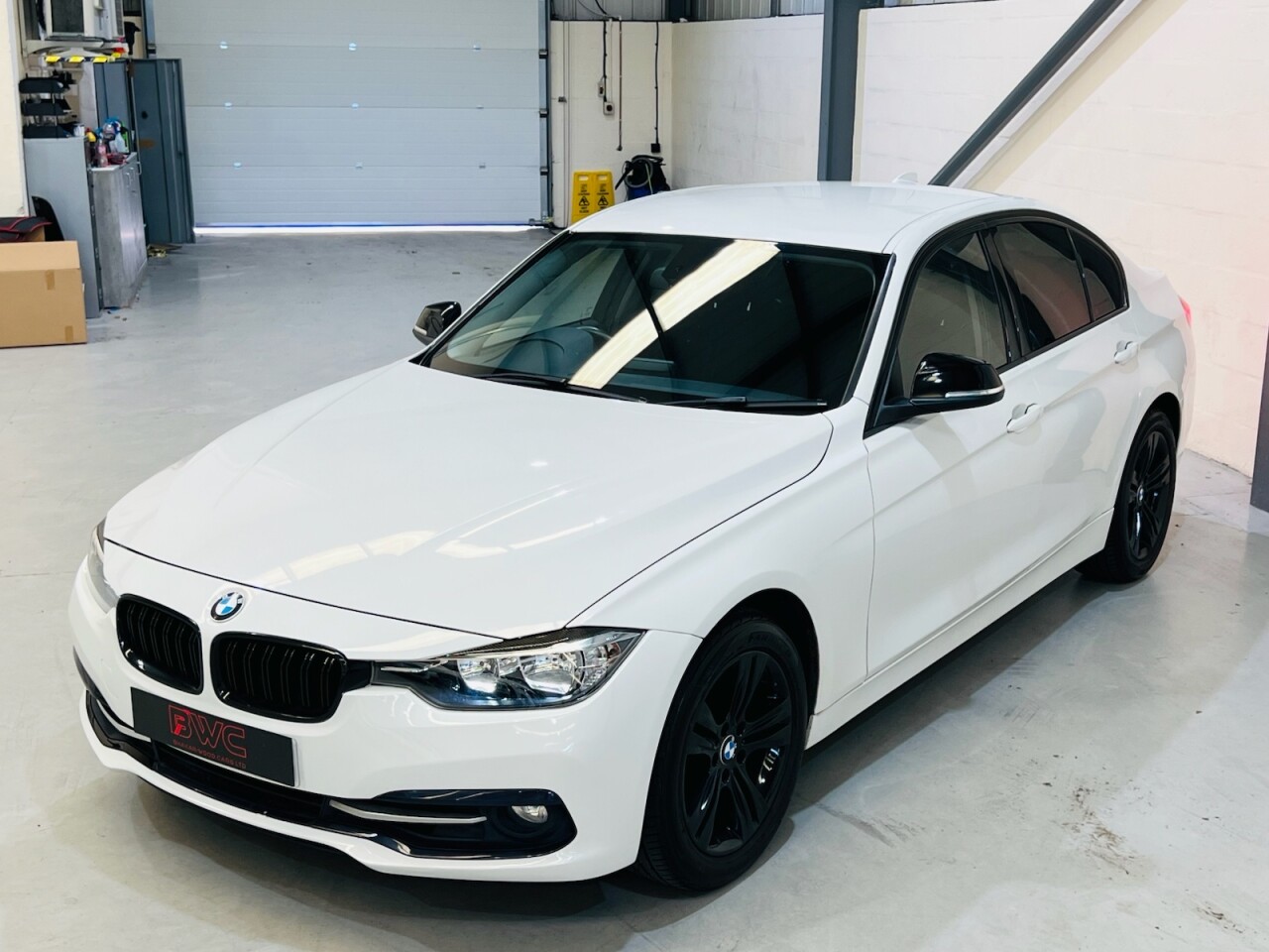 2015 BMW 3 Series thumbnail 2