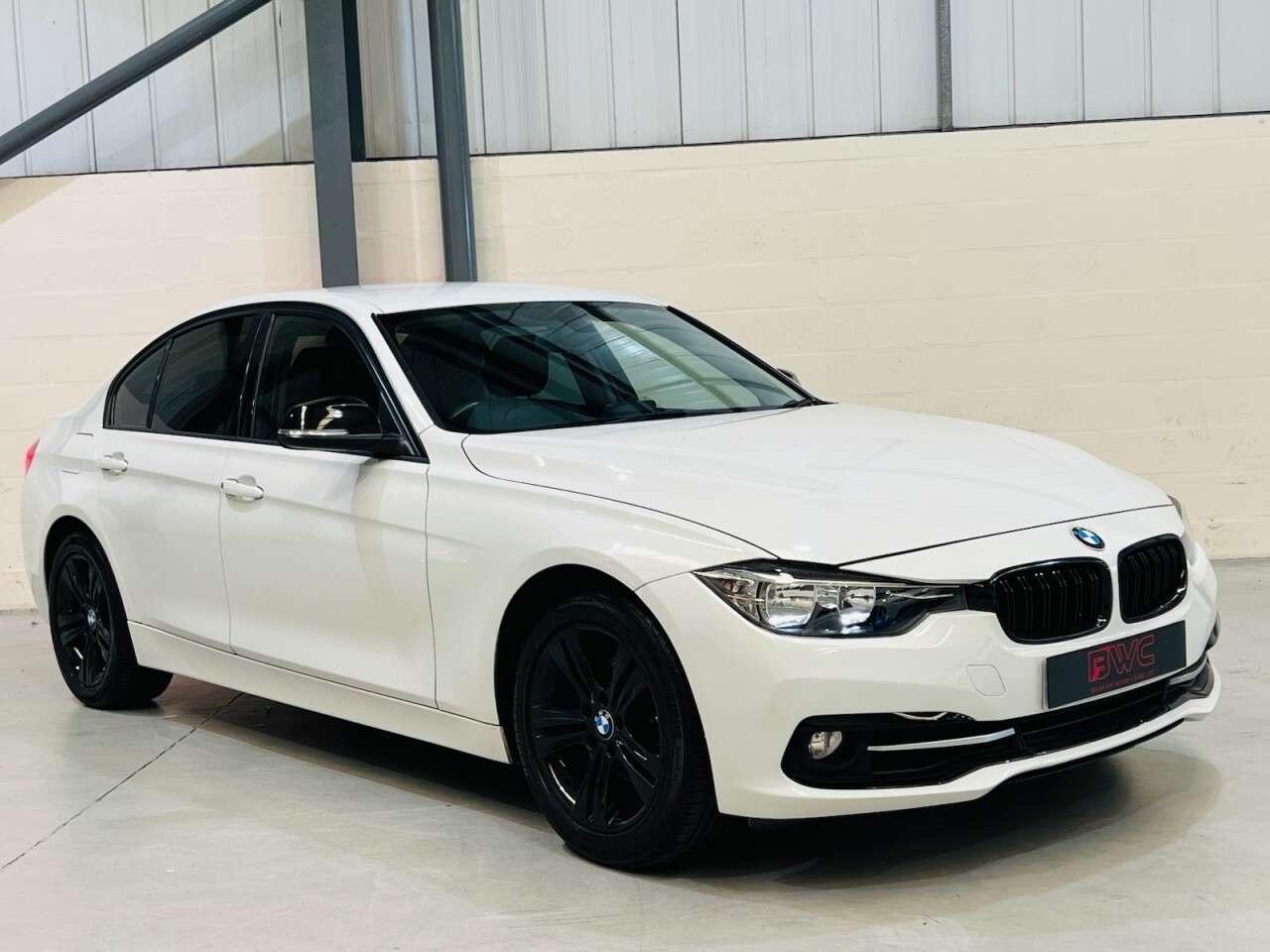 2015 BMW 3 Series thumbnail 14