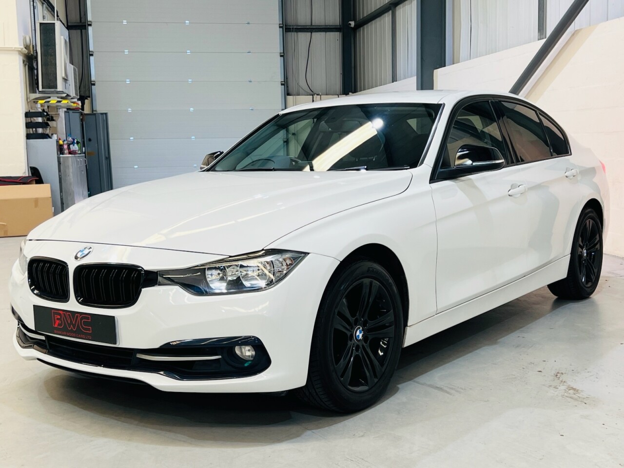 2015 BMW 3 Series thumbnail 16