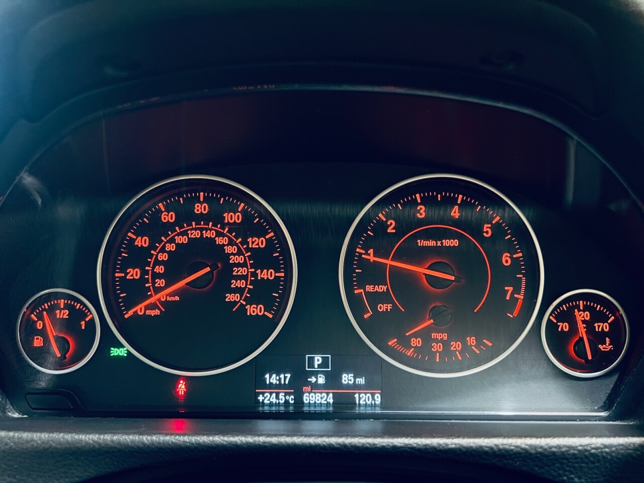 2015 BMW 3 Series thumbnail 4