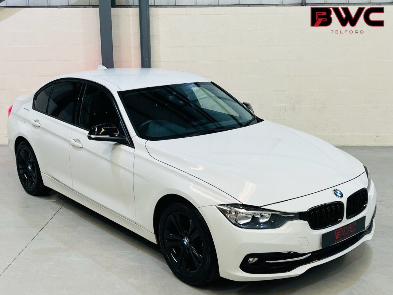 2015 BMW 3 Series — photo 1 of 5