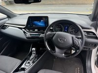 USED 2019 L TOYOTA C-HR 1.8 VVT-h Dynamic SUV 5dr Petrol Hybrid CVT Euro 6 (s/s) (122 ps) 