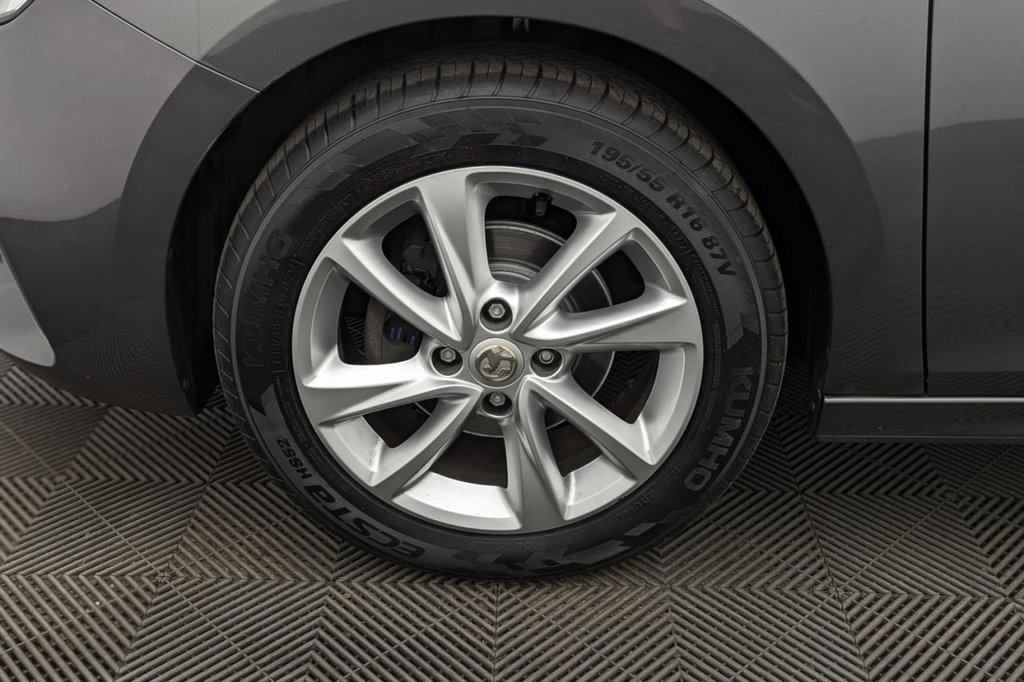 USED 2020 70 VAUXHALL CORSA 1.2 SE Nav Hatchback 5dr Petrol Manual Euro 6 (75 ps) Sat Nav, Car Play, Air Con