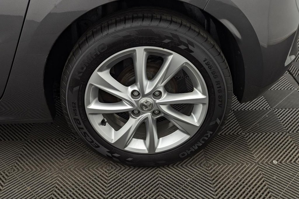 USED 2020 70 VAUXHALL CORSA 1.2 SE Nav Hatchback 5dr Petrol Manual Euro 6 (75 ps) Sat Nav, Car Play, Air Con