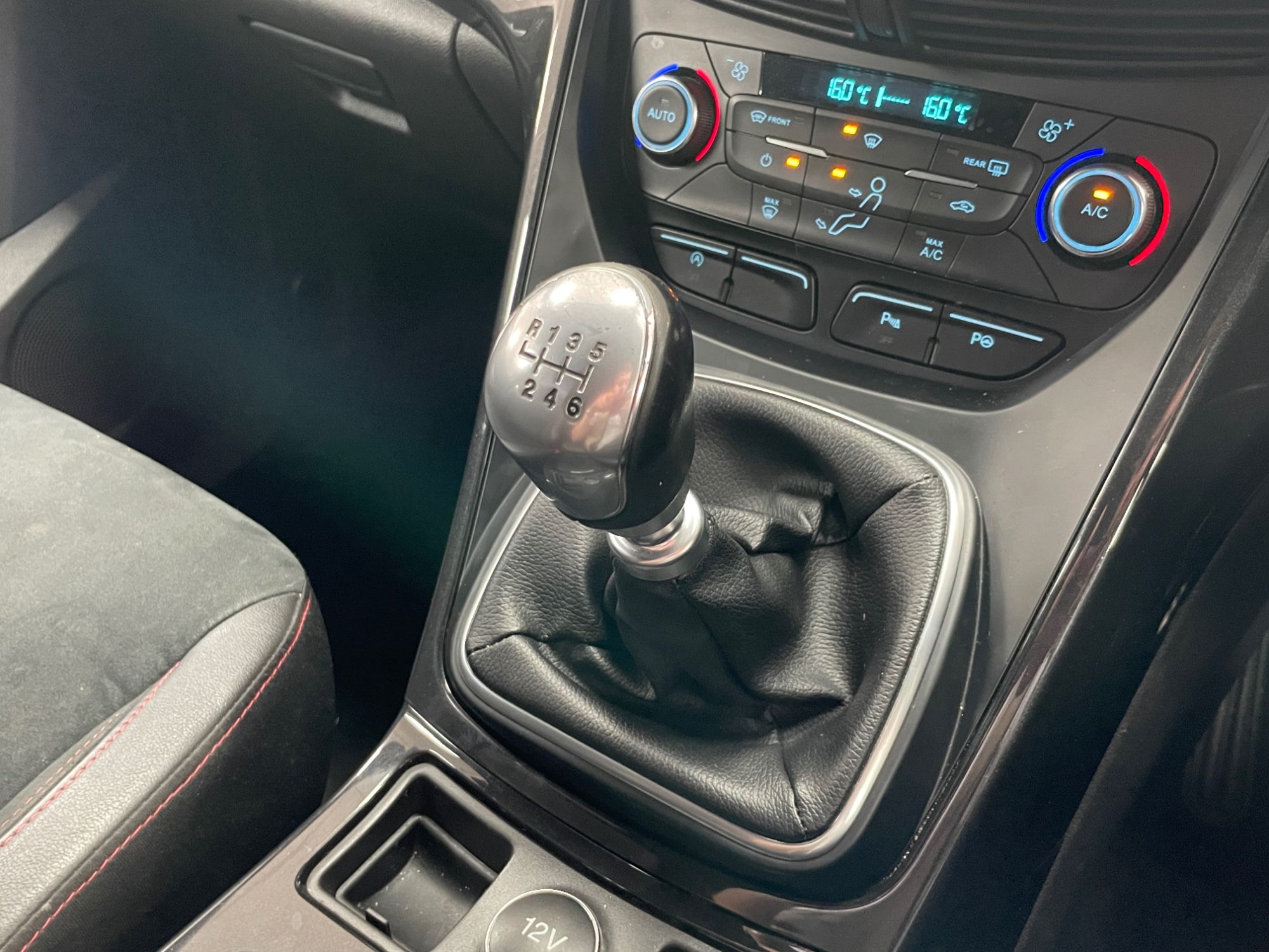 USED 2019 19 FORD KUGA 2.0 TDCi EcoBlue ST-Line SUV 5dr Diesel Manual Euro 6 (s/s) (150 ps) 