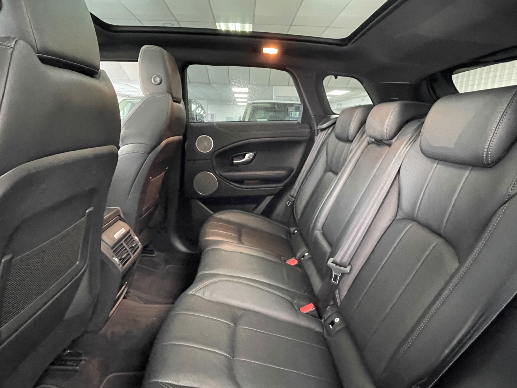 USED 2018 68 LAND ROVER RANGE ROVER EVOQUE 2.0 TD4 Landmark SUV 5dr Diesel Manual 4WD Euro 6 (s/s) (180 ps) 