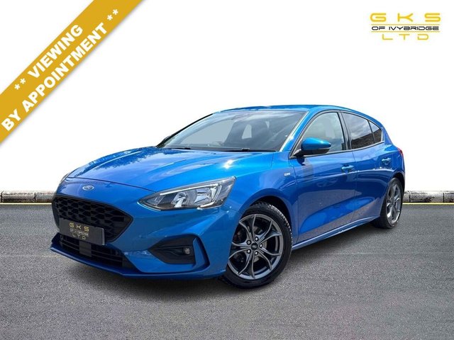 View our Ford Focus 1.0T EcoBoost ST-Line Hatchback 5dr Petrol Manual Euro 6 (s/s) (125 ps)