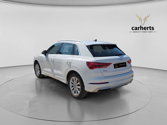 View our AUDI Q3