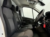 USED 2023 73 RENAULT TRAFIC 2.0 dCi Blue SL30 Advance Panel Van 5dr Diesel Manual L1 H1 Euro 6 (s/s) (130 ps) 