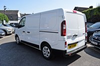 USED 2023 73 RENAULT TRAFIC 2.0 dCi Blue SL30 Advance Panel Van 5dr Diesel Manual L1 H1 Euro 6 (s/s) (130 ps) ONE OWNER  .  APPLE CARPLAY  .  PARKING SENSORS