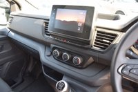 USED 2023 73 RENAULT TRAFIC 2.0 dCi Blue SL30 Advance Panel Van 5dr Diesel Manual L1 H1 Euro 6 (s/s) (130 ps) ONE OWNER  .  APPLE CARPLAY  .  PARKING SENSORS